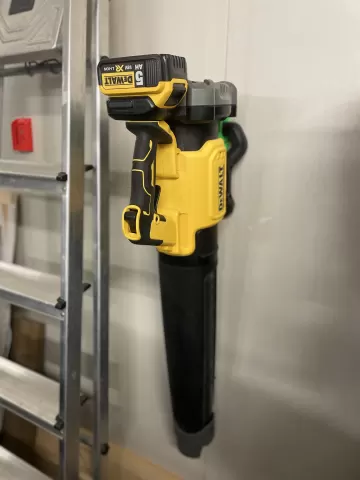DeWalt leaf blower hook