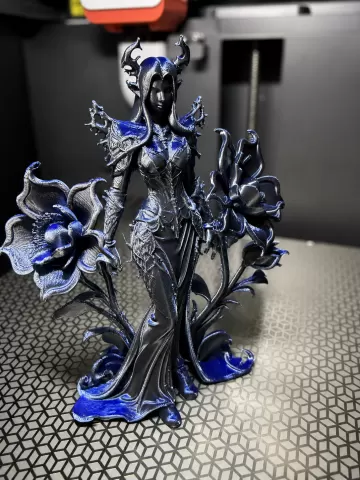 LadyElf – Dark Floral Elf Gothic Statue