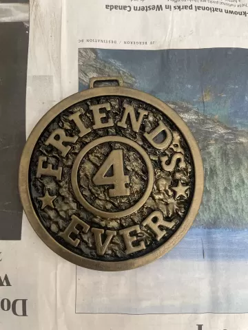 Friends 4 Ever medallion