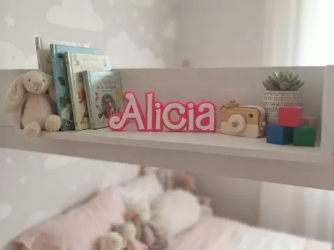 Nombre Alicia personalizado estanteria