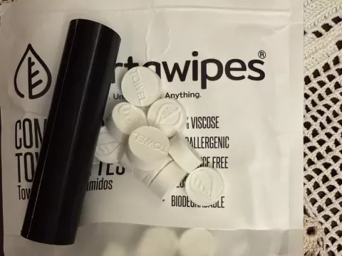 Compressed Towels Holder
