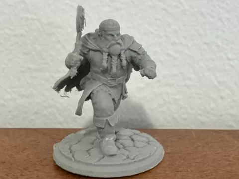 TTRPG Miniature: Dwarf Warrior
