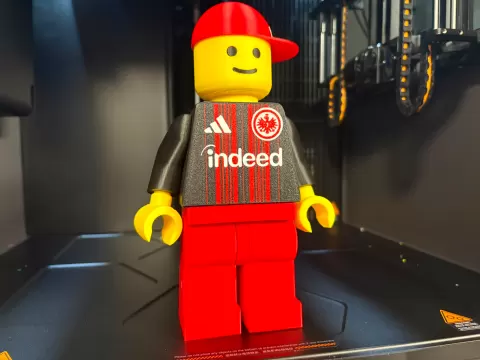 Brickman Frankfurt Trikot 26/27 20cm Figur 500%