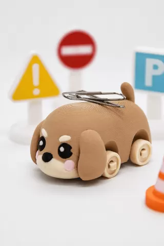 Playable Dachshund Car Toy – Magnetic Paper Clip Holder & Mini Traffic Sign Set (Multicolor)