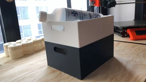 Stackable tray