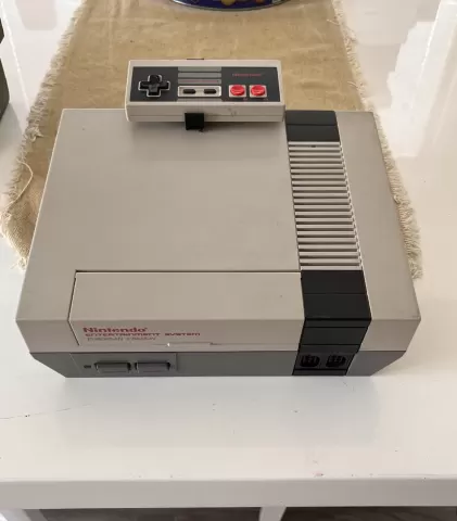 NES stand.stl