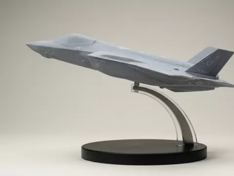 F35