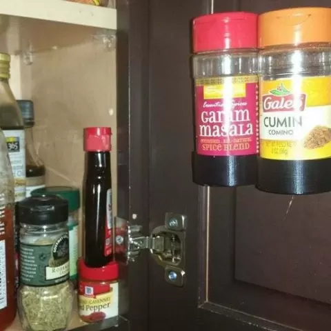 Small spices holder