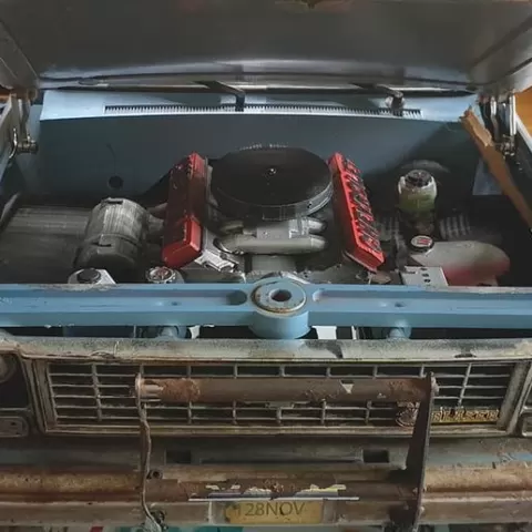 Chevrolet Engine bay