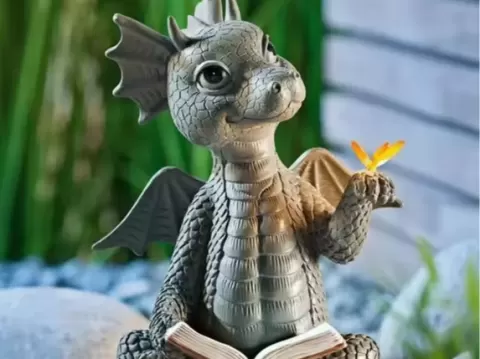 Loona la Dragonne rêveuse