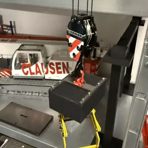 Hook rotaiting System