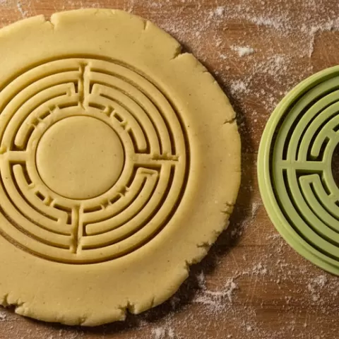 Circular Maze Cookie Cutter