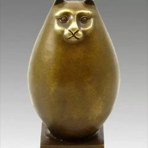 Big Chubby cat sculpture