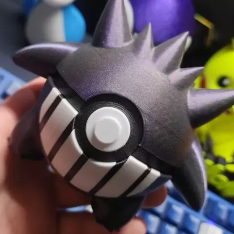 Gengar-Themed Poké Ball