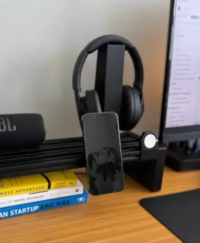 MagSafe Phone Stand - Modular Desk Rail System
