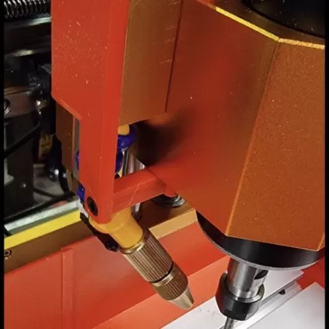 Micro-lub support for cnc 3018 milling machine