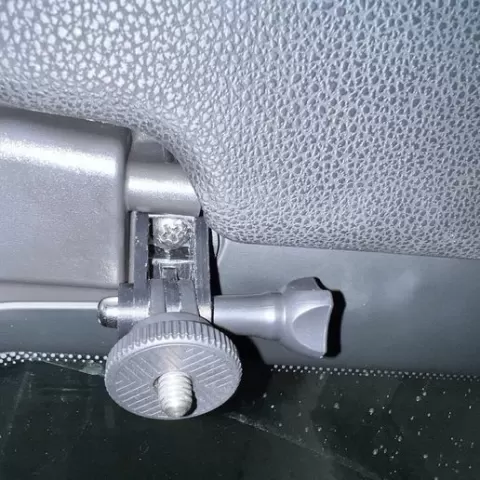 BMW Z4 E85 / E86 - Sun visor camera mount
