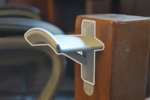 Command Strip Headphone Holder (Simple and Sturdy)