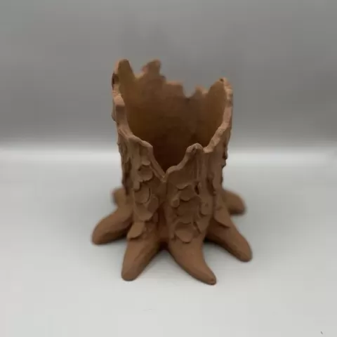 Timber Root – Minimalist Pen Holder (STL)