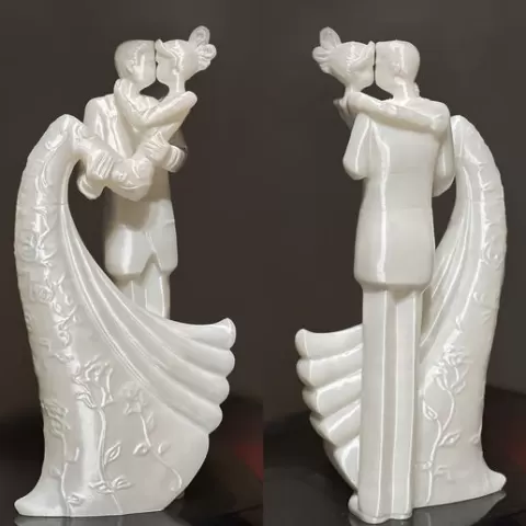 Statue Love