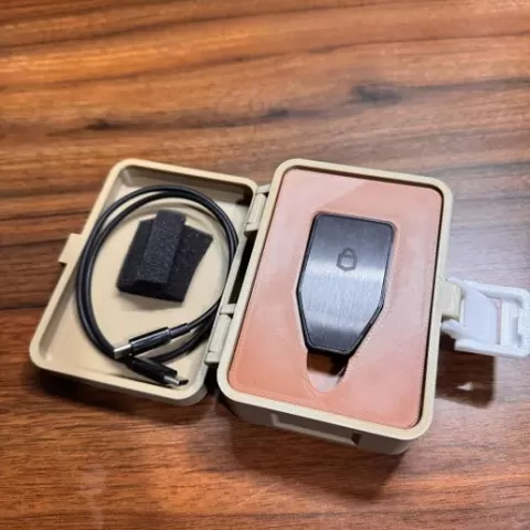 BOX - Trezor Safe 3 + Container