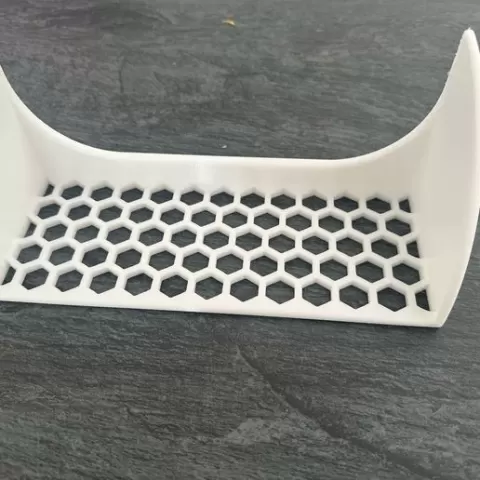 Bathtub shelf