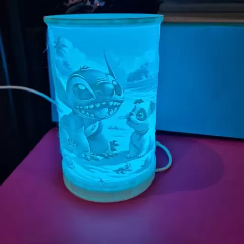 Cylindrical stitch lamp with dog