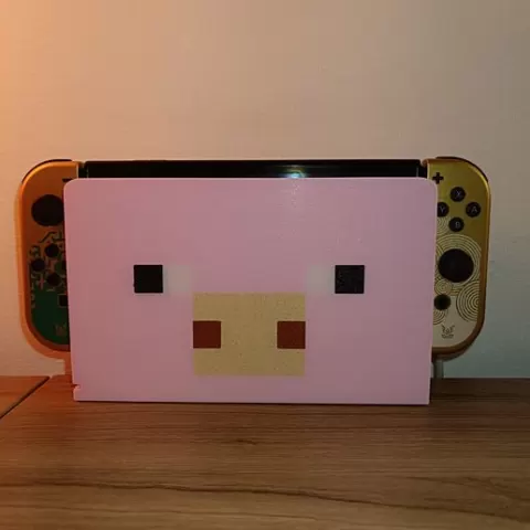 Decorative Dock Case for Nintendo Switch - Minecraft Pig Design