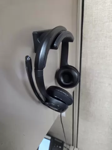 Magnetic Head Phone Holder