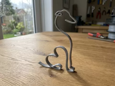 Escultura Minimalista de Cão