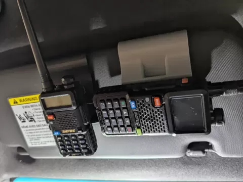 Baofeng+5RM+clip (2)