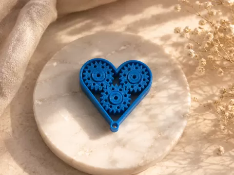 Rotating Heart keychain