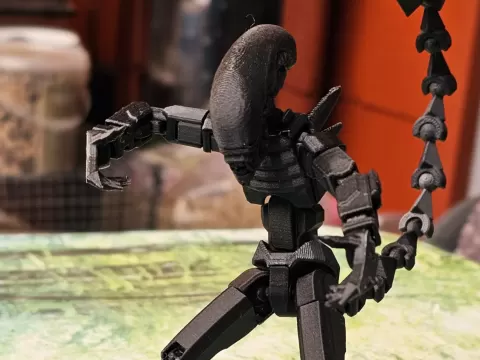 Dummy 13 Alien Xenomorph