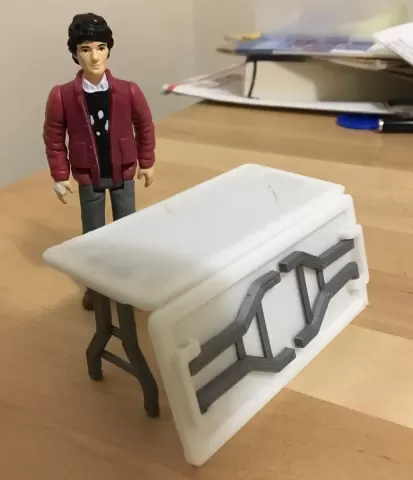 Folding Table (1:18 scale)
