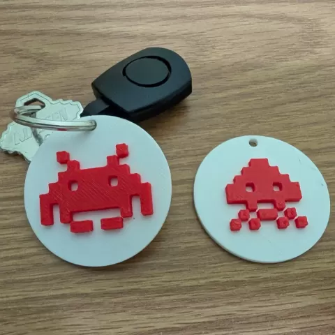 3D Space Invaders KeyChain Charm Set