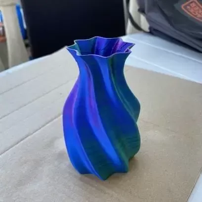 Vase Torsadé
