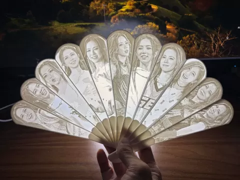 邓紫棋 G.E.M. 歌手人物浮雕扇