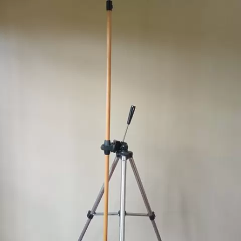 Horizontal tripod extender