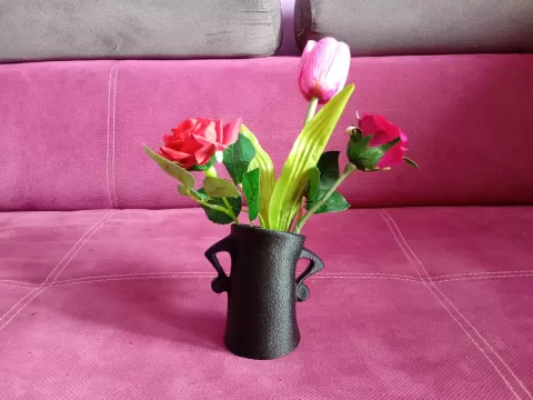 Modern Thinking Vase