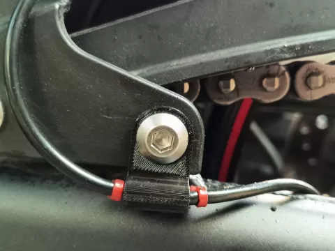 Schlauch 4mm Halter M6