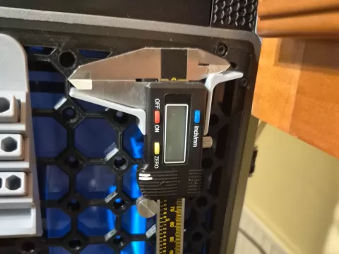Remix - Digital Caliper Mount Multiboard