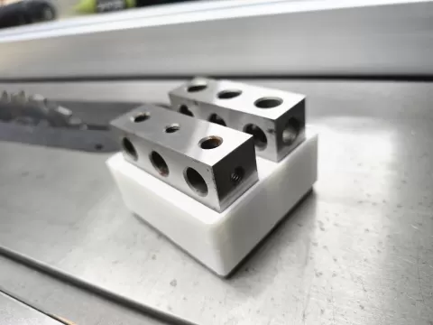123 Block Holder