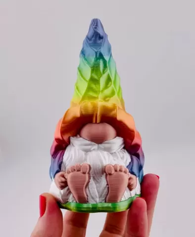Dragon Scale Hat Gnome