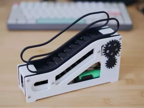 Motorized Mini Desktop Escalator