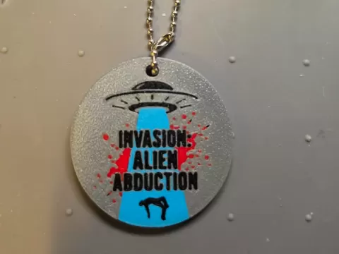 HHN 35 2026 Invasion: Alien Abduction Keychain