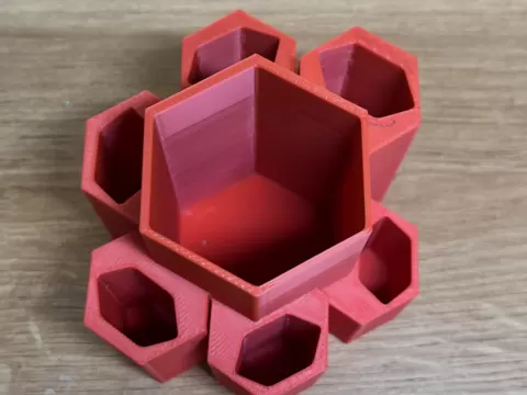 Hexagonal desk organizerby K pot creates