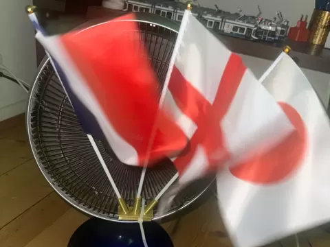 Triple Flag Holder