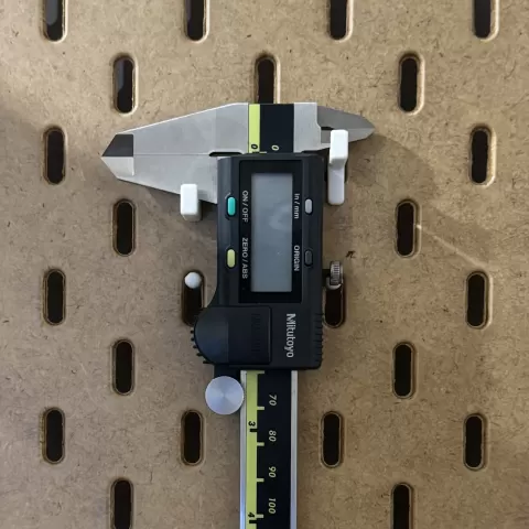 Skadis Caliper Holder
