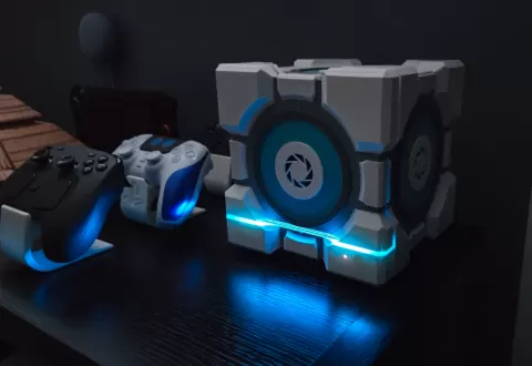 Steam Machine Companion Cube/Weighted Storage Cube Case