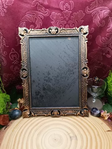 Ornate Display Frame v2